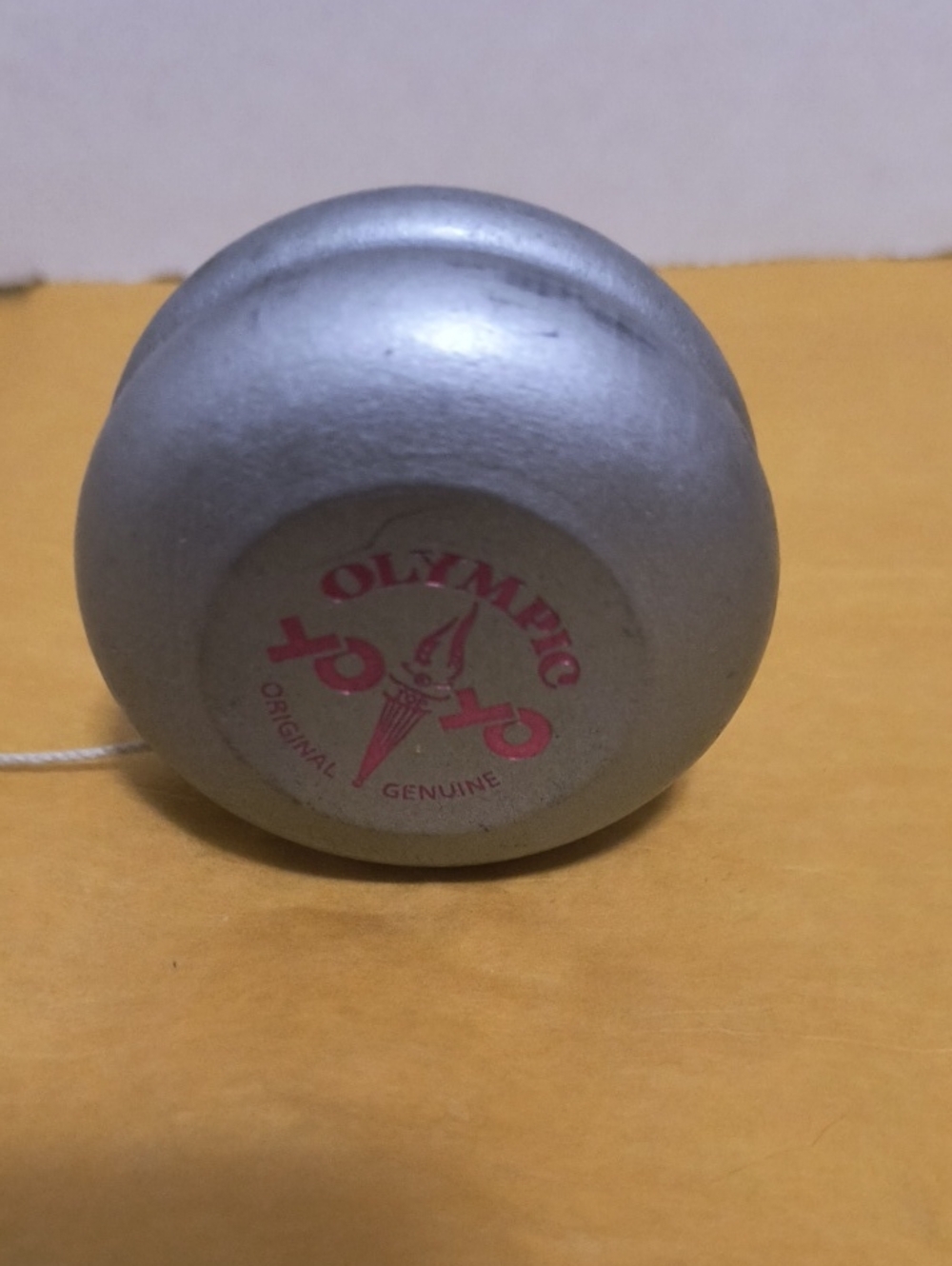 Olympic Classic Wooden Yo-Yo in Silver with Red Logo B9  Vintage